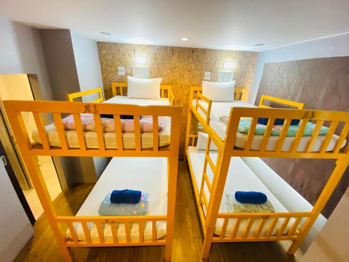 Frutta Hostel Patong Eksteriør bilde