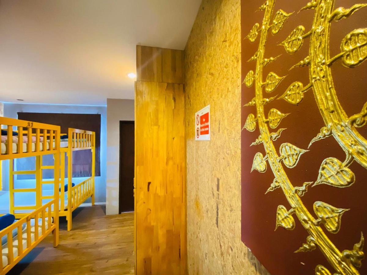 Frutta Hostel Patong Eksteriør bilde