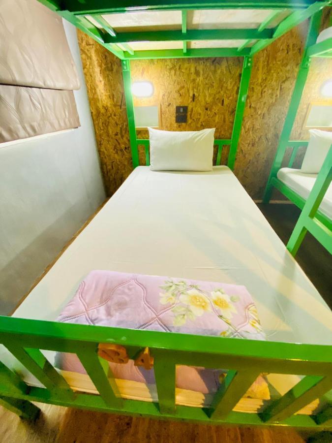 Frutta Hostel Patong Eksteriør bilde